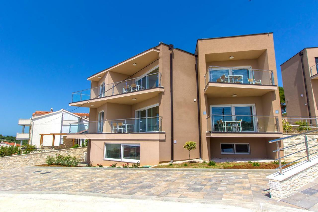Villa Ilenia Murter Exterior foto